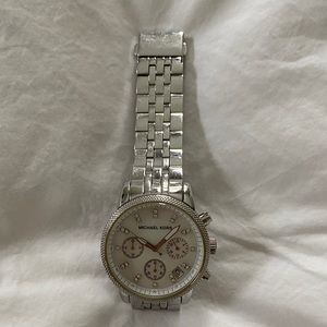 Michael Kors Chrono Mother Pearl Watch